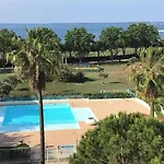 Appartement Plein Sud Sur La Terrasse Piscine A