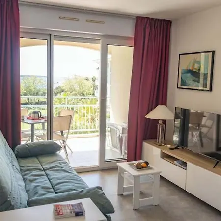 Plein Sud Sur La Terrasse Piscine A أنتيب