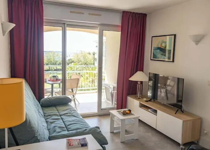 Plein Sud Sur La Terrasse Piscine A أنتيب